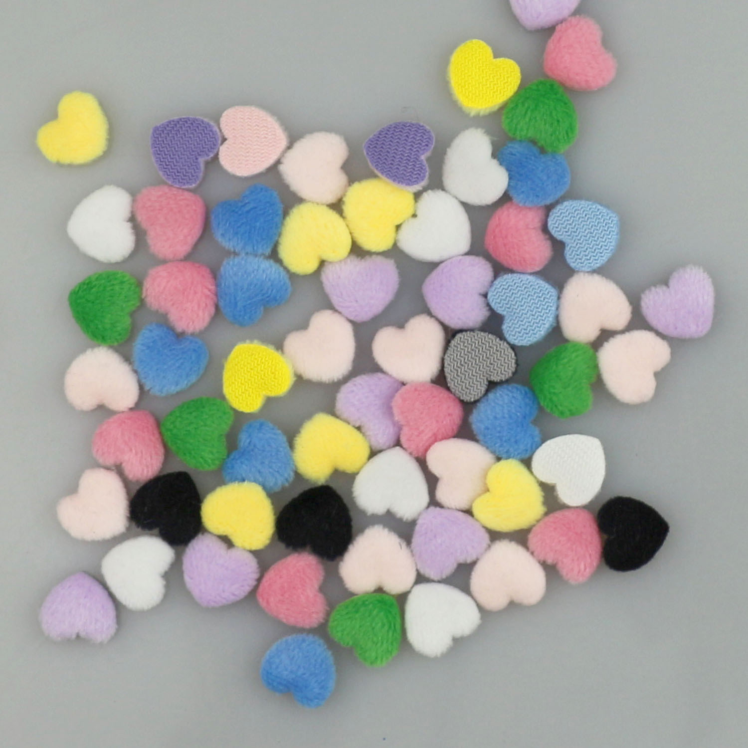 Corazones Mini de Franela de 1cm - Componentes de Precisión para Fabricación de Accesorios de Pelo, Ropa y Juguetes - Proveedor Mayorista
