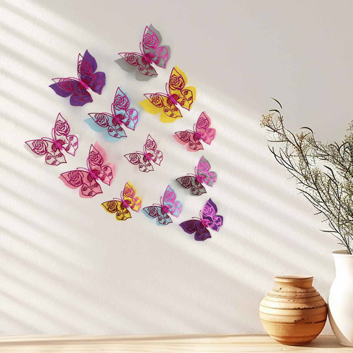 Mariposas Adhesivas 3D con Acabado Metálico - Diseño Calado y Colores Elegantes - Decoración Moderna para Pared de Sala y Comercios - Para Mayoristas y Diseñadores de Interiores