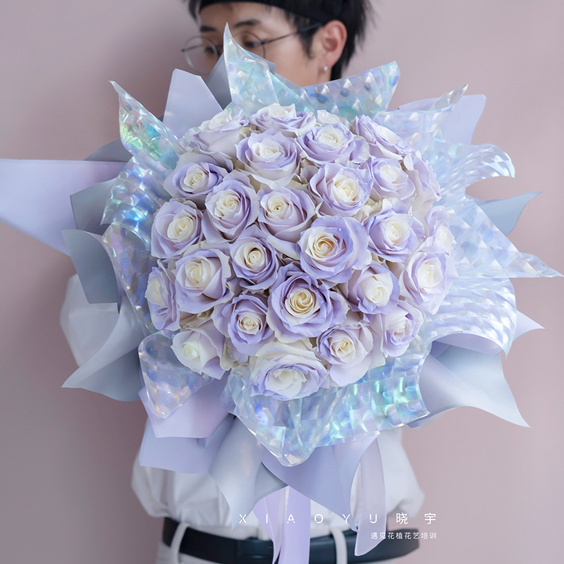 Papel para Flores 'Cubo de Hielo' con Efecto Ojo de Gato Iridiscente - Superficie Fría y Brillante para 520 y San Valentín - Material Impermeable de Lujo para Floristerías - Venta al por Mayor