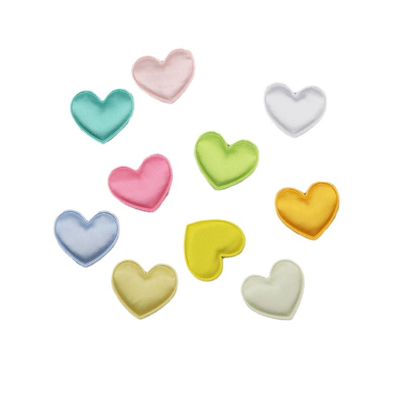 Corazones de Satén de 3.4cm - Componentes para Fabricación de Accesorios de Pelo, Ropa, Muñecas y Manualidades - Proveedor Mayorista