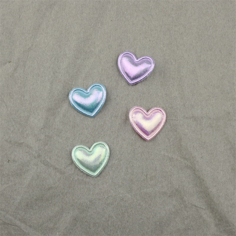 Corazones de Tela Nacarada de 1.7cm - Componentes para Fabricación de Accesorios de Pelo, Ropa, Calzado y Manualidades - Proveedor Mayorista