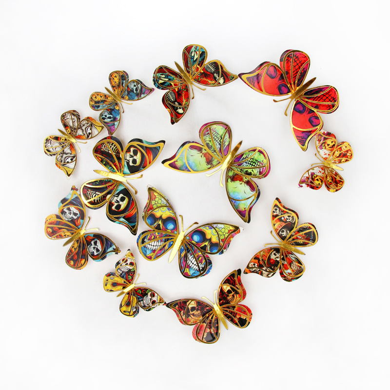 Lote de 12 Mariposas Navideñas Caladas para Exportación - Diseño Festivo en Rojo, Verde y Dorado - Decoración para Pared, Árbol y Fiestas - Ideal para Mayoristas de Temporada