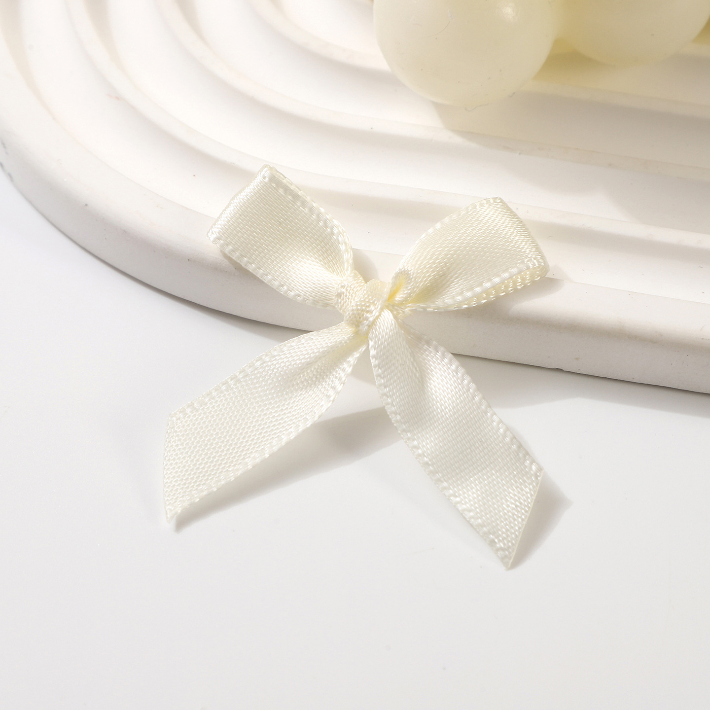 Moños de Tela en Stock - Componentes para Fabricación de Accesorios de Pelo, Ropa y Calzado - Proveedor Mayorista con Envío Inmediato 