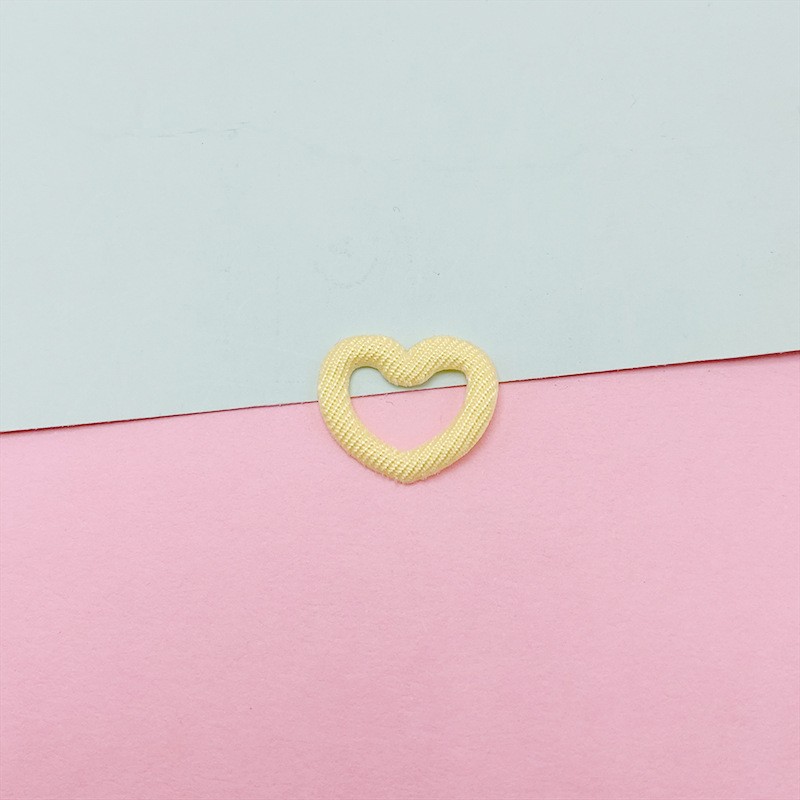 Corazones y Estrellas de Tela Doble Cara con Calado - Componentes para Fabricación de Ropa, Bolsos, Fundas de Móvil y Merchandising - Proveedor Mayorista