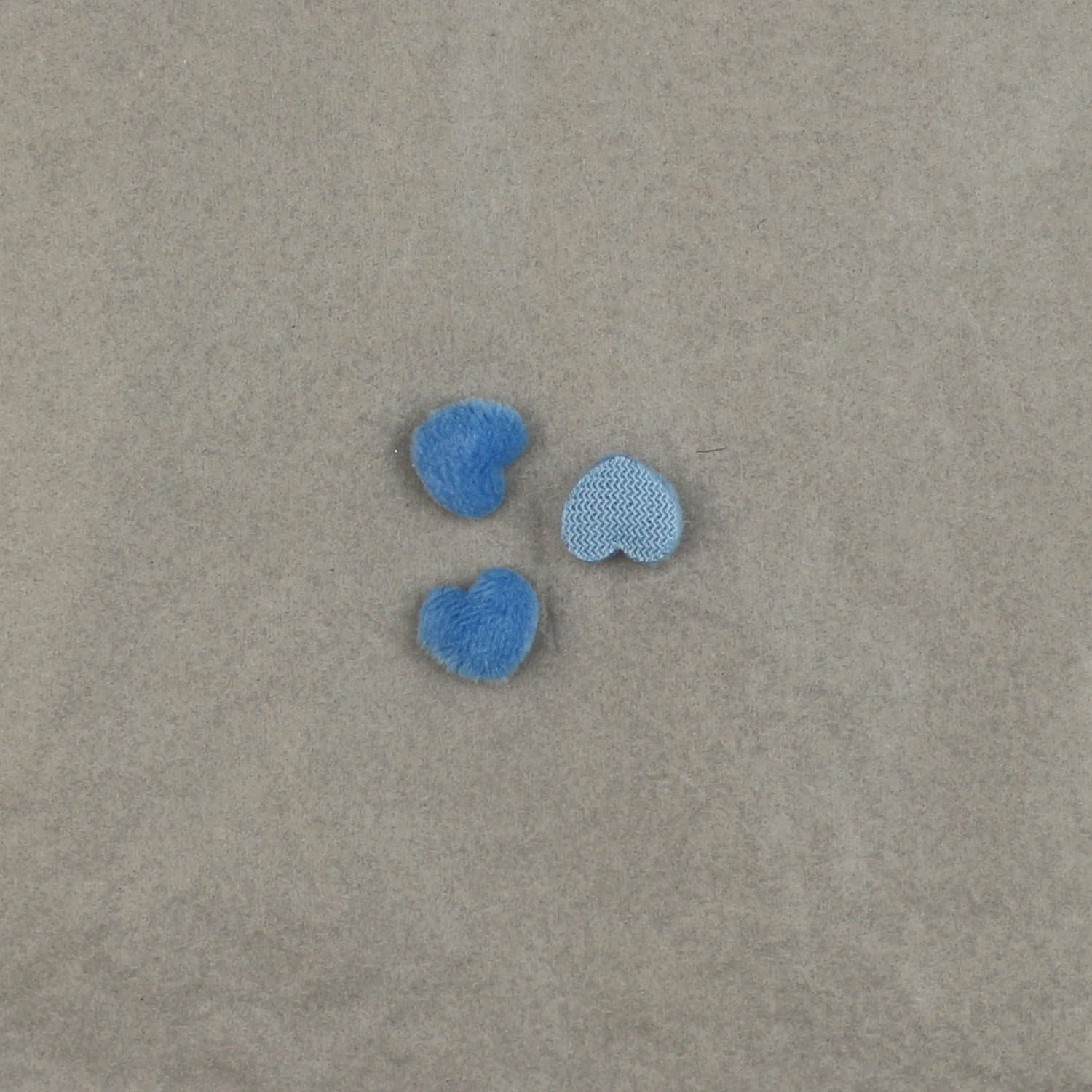 Corazones Mini de Franela de 1cm - Componentes de Precisión para Fabricación de Accesorios de Pelo, Ropa y Juguetes - Proveedor Mayorista