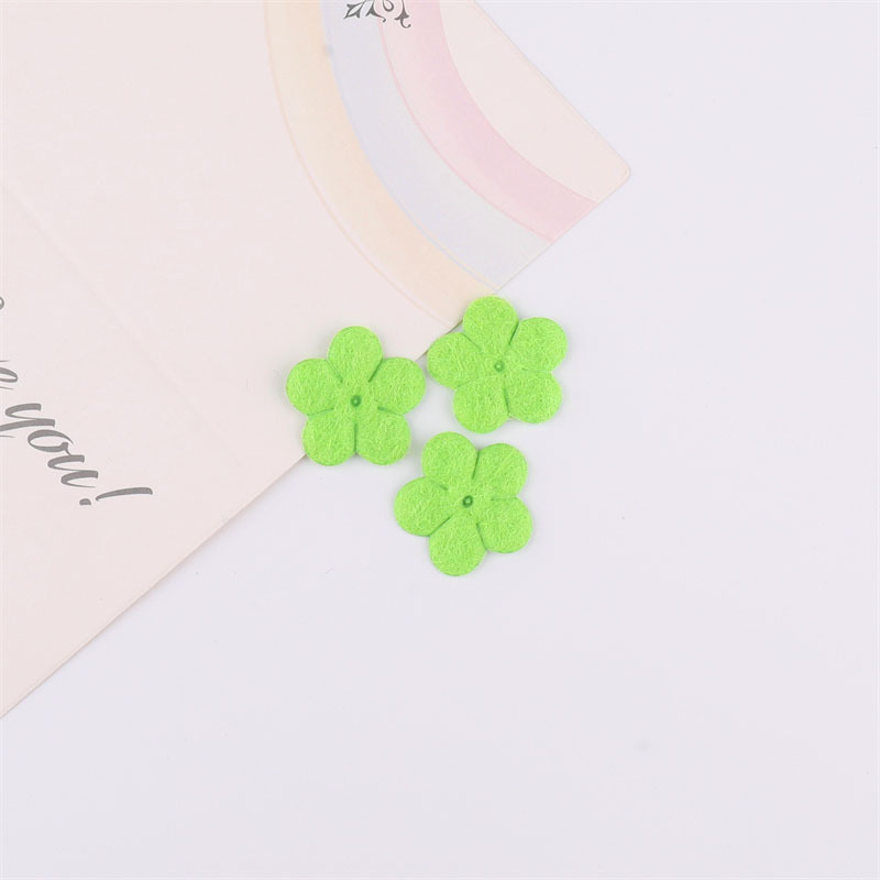 Flores de Fieltro de 2cm - Componentes para Fabricación de Accesorios de Pelo, Ropa, Juguetes y Manualidades - Proveedor Mayorista
