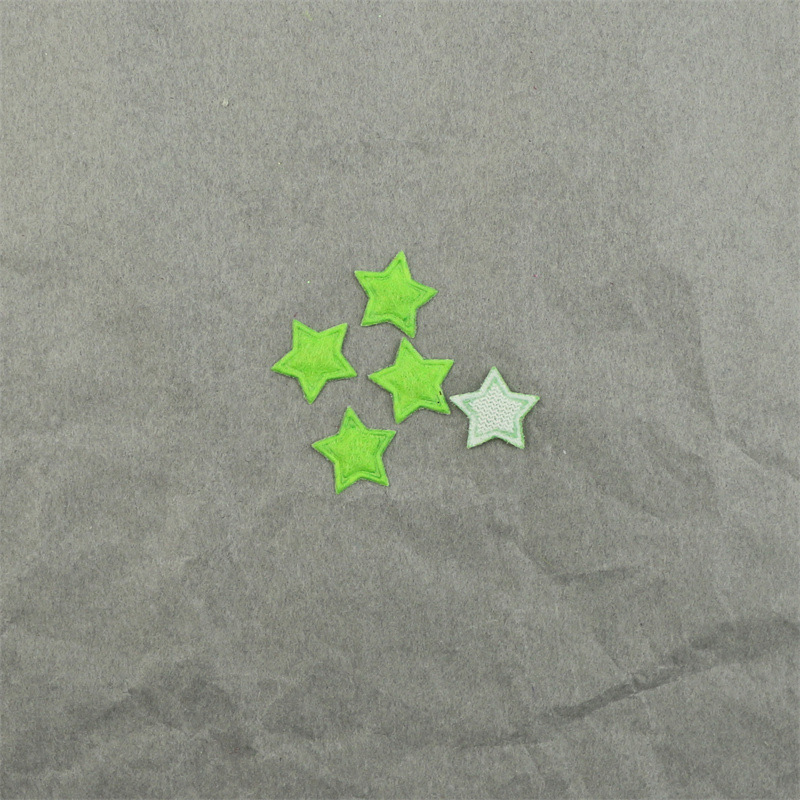 Estrellas Mini de Fieltro de 1.3cm con Estampado - Componentes para Fabricación de Accesorios de Pelo, Manualidades y Decoración - Proveedor Mayorista