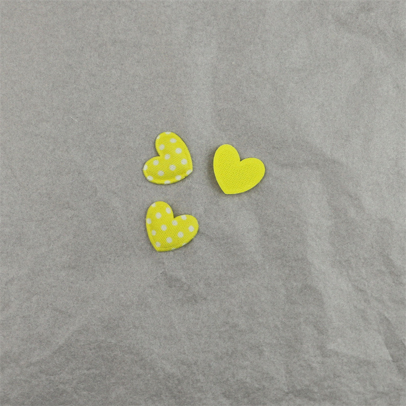 Corazones de Tela de Puntos de 1.8cm con Estampado - Componentes para Fabricación de Accesorios de Pelo, Ropa, Juguetes y Manualidades - Proveedor Mayorista