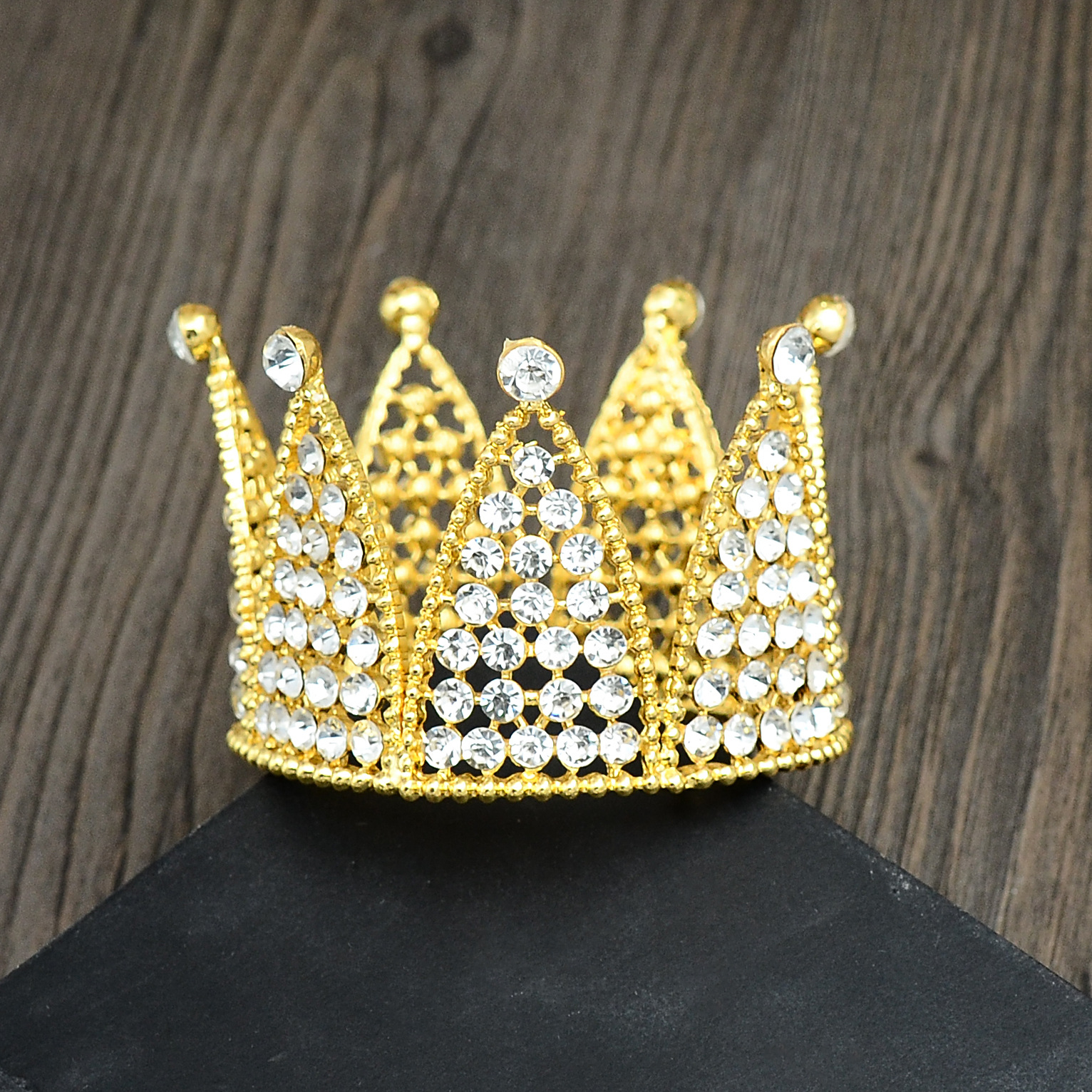 Corona redonda de decoración para hornear pastel de siete rebanadas（9#）