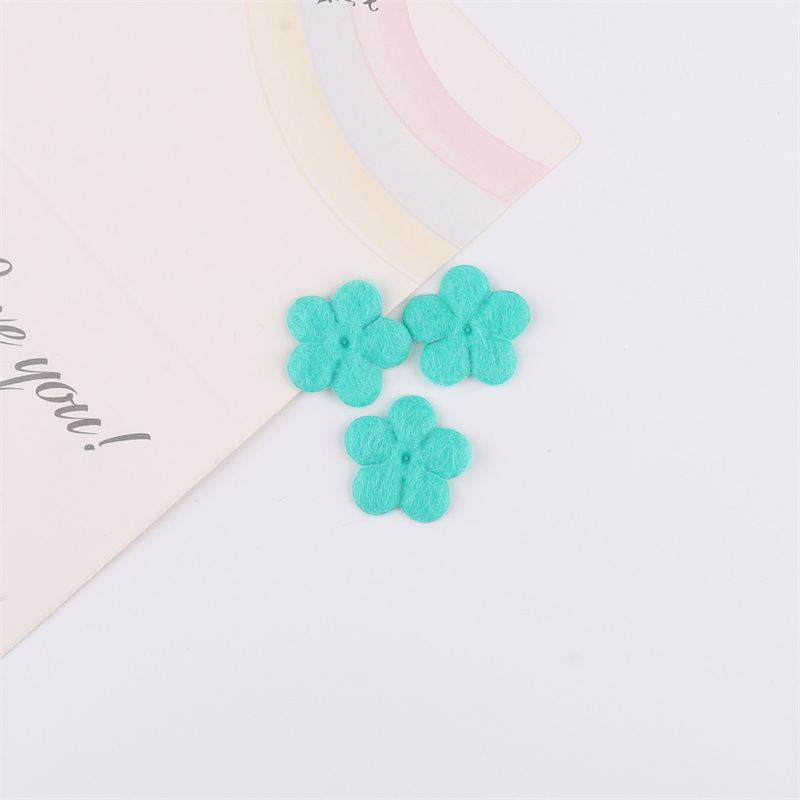 Flores de Fieltro de 2cm - Componentes para Fabricación de Accesorios de Pelo, Ropa, Juguetes y Manualidades - Proveedor Mayorista