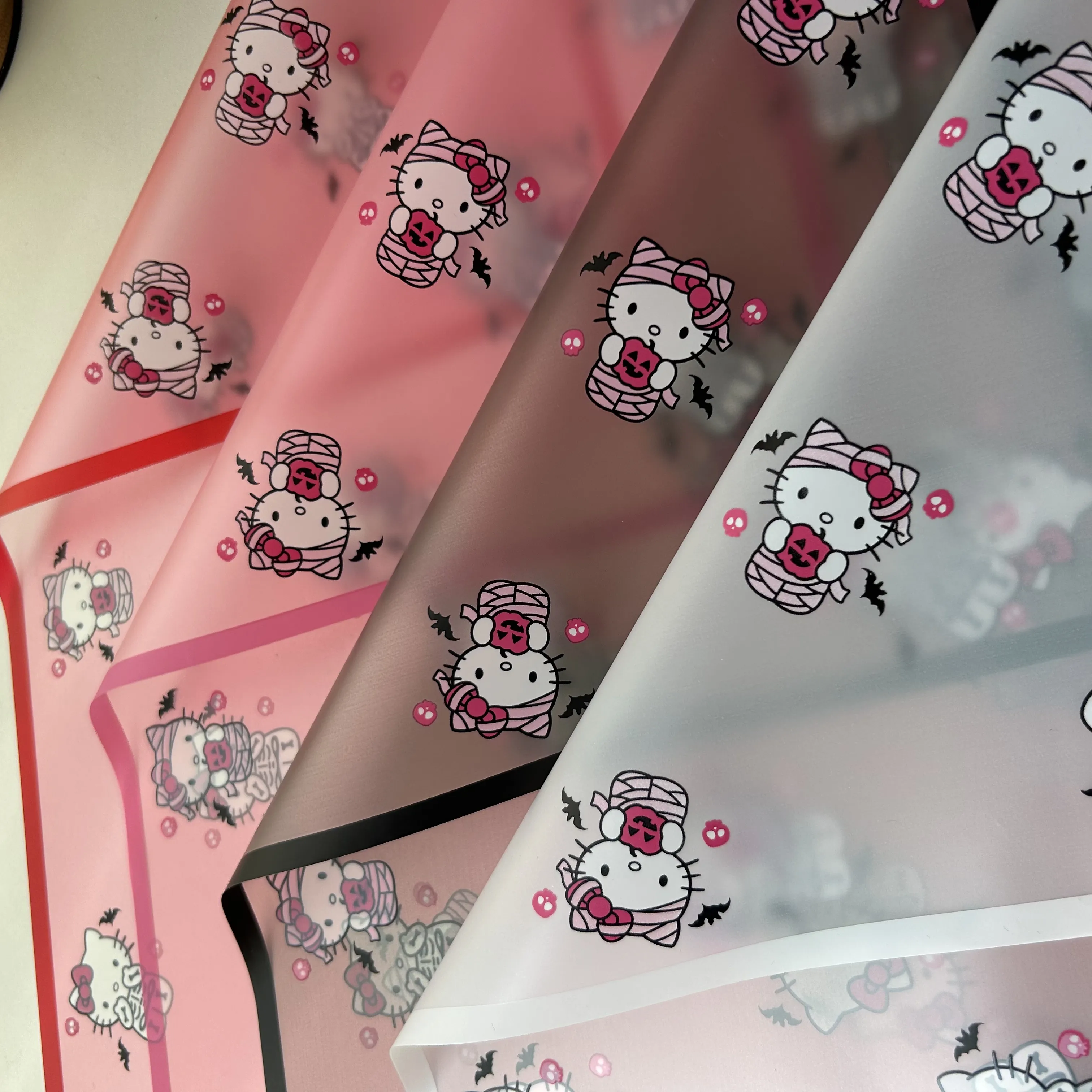 Papel Coreano Hello Kitty para Flores - Material Floral Premium con Brillo Perla (Textura Piel de Melocotón) -ywys