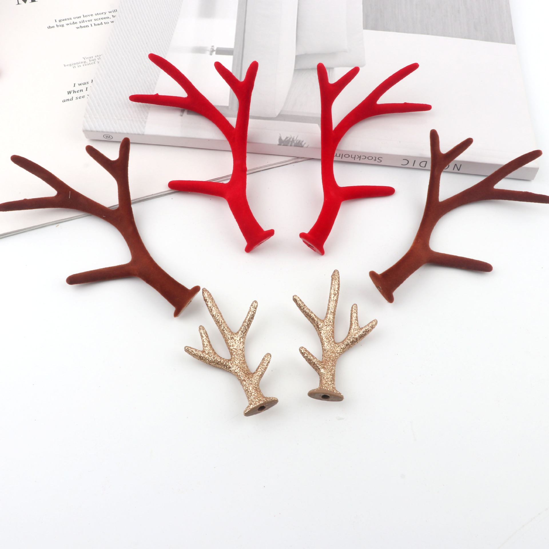 Papel para Ramos Navideños con Diseño de Cuernos de Reno - Material para Manzanas de Nochebuena y Arreglos Florales | DIY y Floristería-ywys