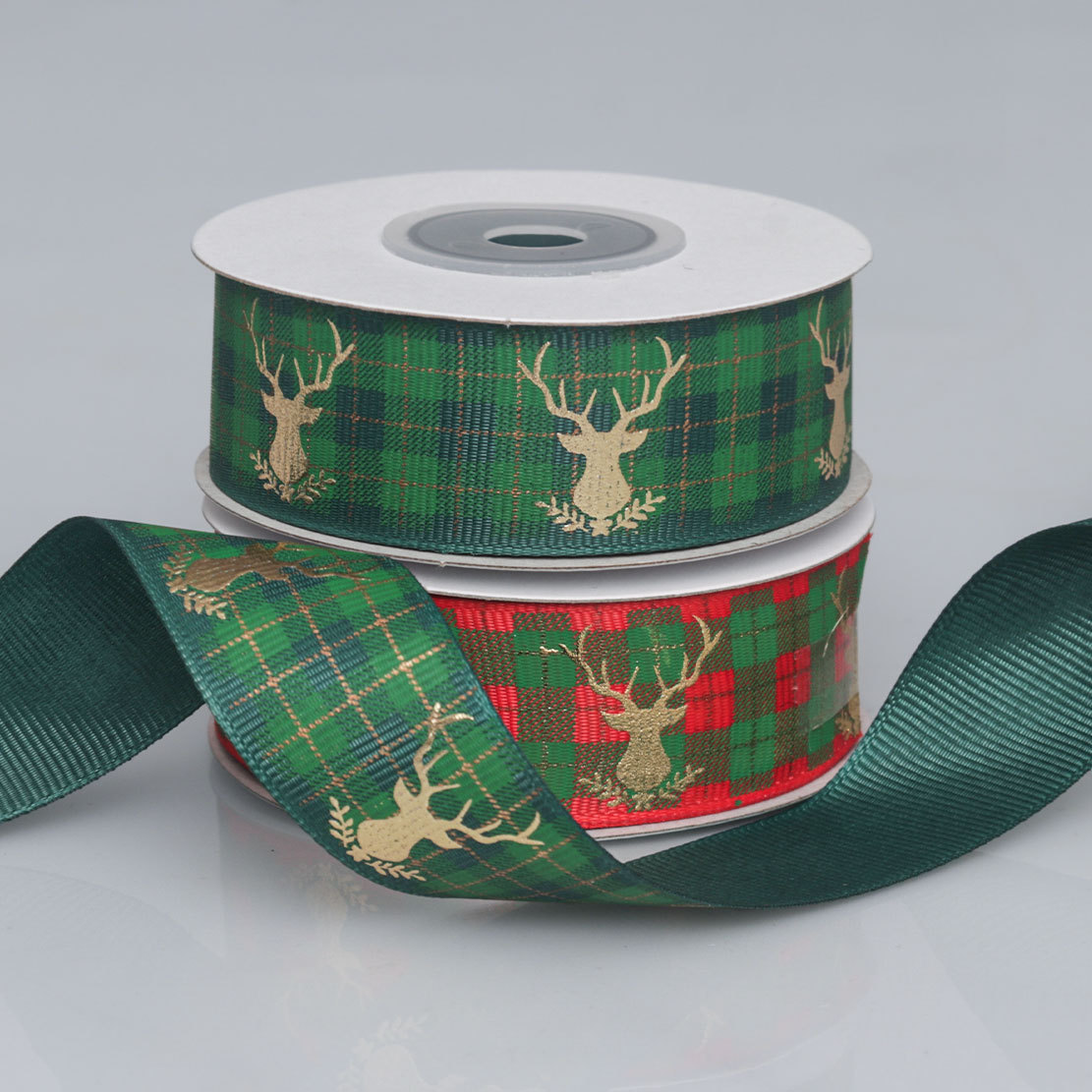 Cinta Navideña de 2.5cm en Rojo y Verde con Dorado - Tejido de Punto Compacto para Manualidades y Decoración - Proveedor Mayorista