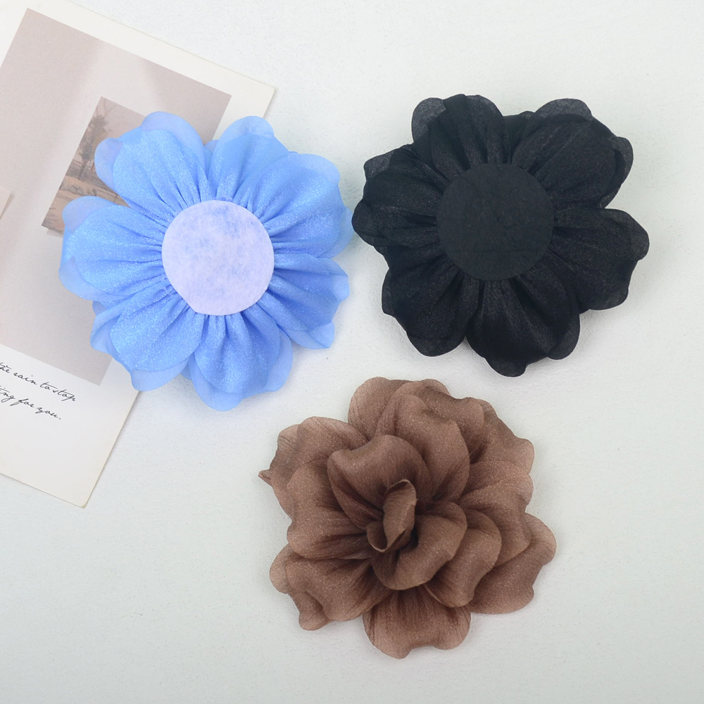 Rosas 3D de satén brillante plegadas - Flores artesanales para accesorios de pelo, calzado y moda - Proveedor mayorista-ywys