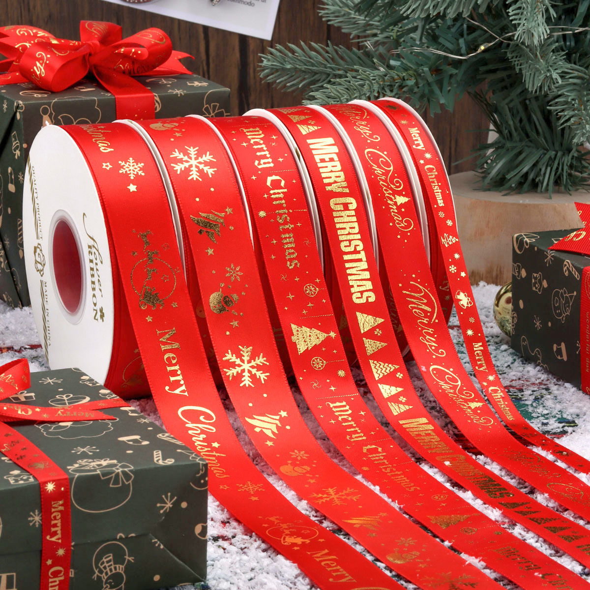 Cintas Doradas para Ramos Navideños 2025