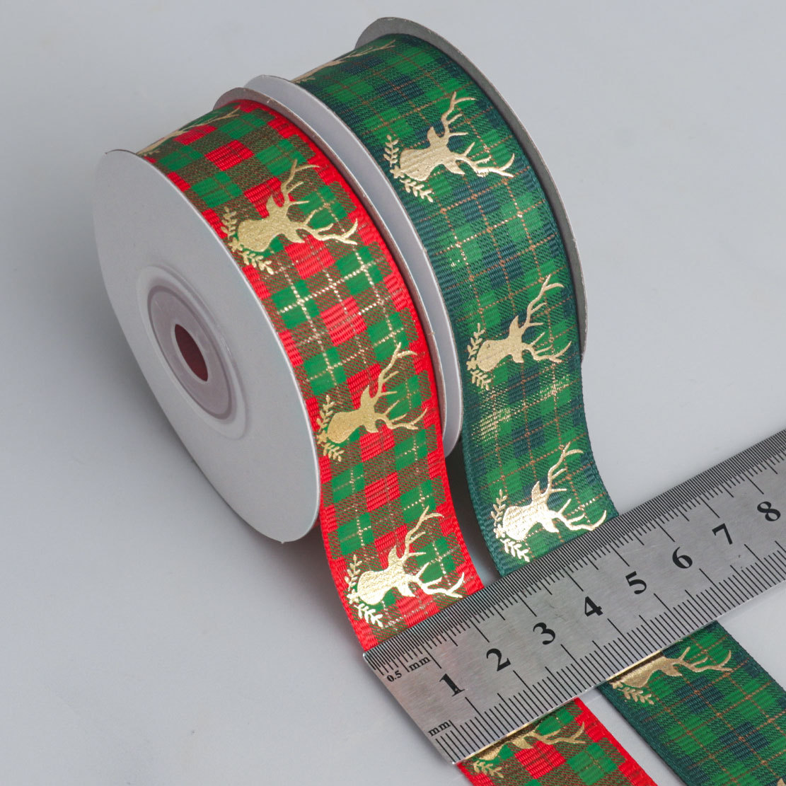 Cinta Navideña de 2.5cm en Rojo y Verde con Dorado - Tejido de Punto Compacto para Manualidades y Decoración - Proveedor Mayorista