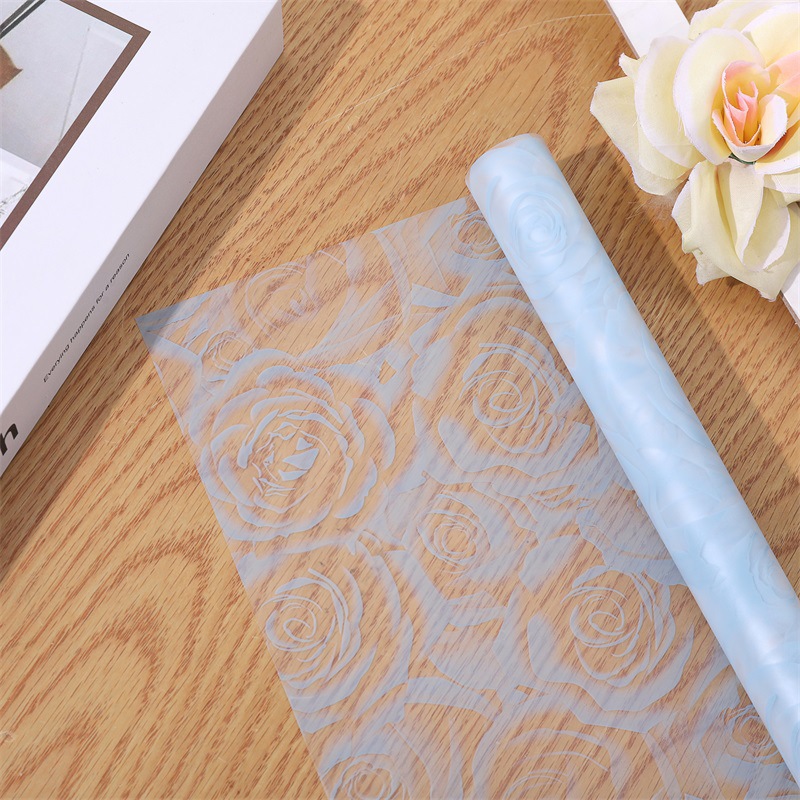 Papel para Envolver Rosas con Diseño Clásico - Impermeable para Bouquets - Uso en San Valentín, Cumpleaños y Eventos - Venta al por Mayor para Florerías (Mín. 500 Hojas)