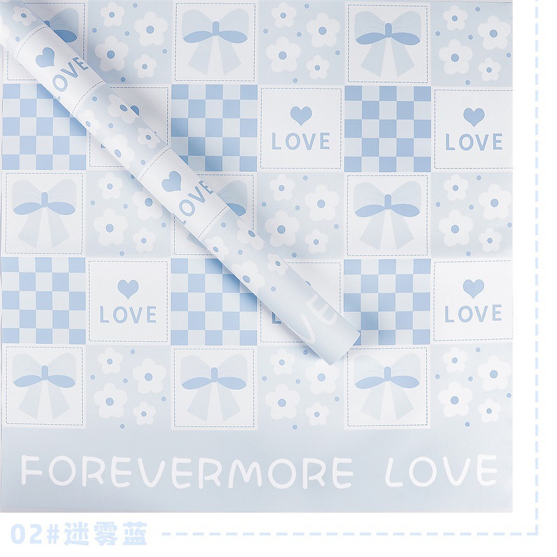 Papel para Flores con Diseño 'Love' y Corazones Dulces - Para Declaraciones de Amor y San Valentín - Acabado de Lujo para Bouquets Románticos - Venta al por Mayor para Florerías