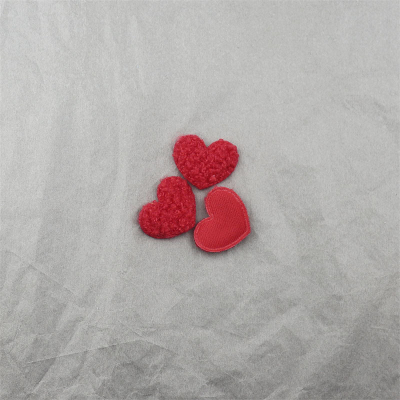 Corazones de Felpa Tipo Teddy de 3.5cm - Componentes para Fabricación de Accesorios de Pelo, Diademas y Manualidades - Proveedor Mayorista