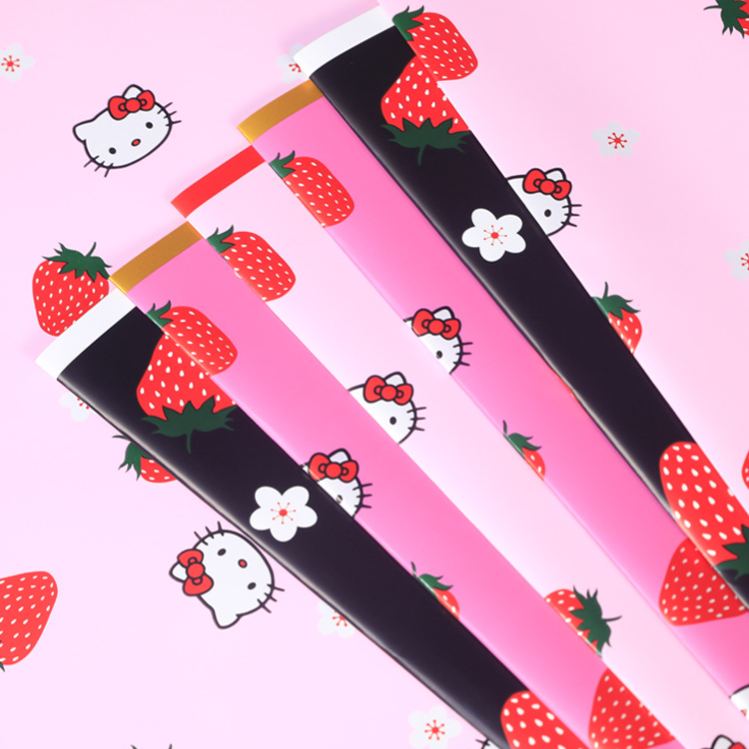 Papel Hello Kitty Sólido con Fresas - Borde Mágico Impermeable para Flores (Doble Diseño) | Mayoreo Premium 
