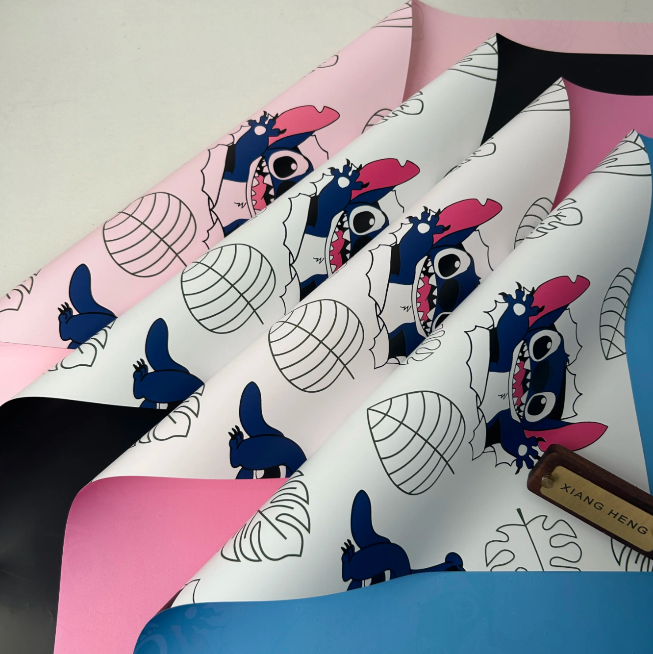 Papel Coreano Doble Cara Stitch - Diseño Cartoon 2 Colores (Reversible/Nostálgico) | Material para Flores Premium-ywys