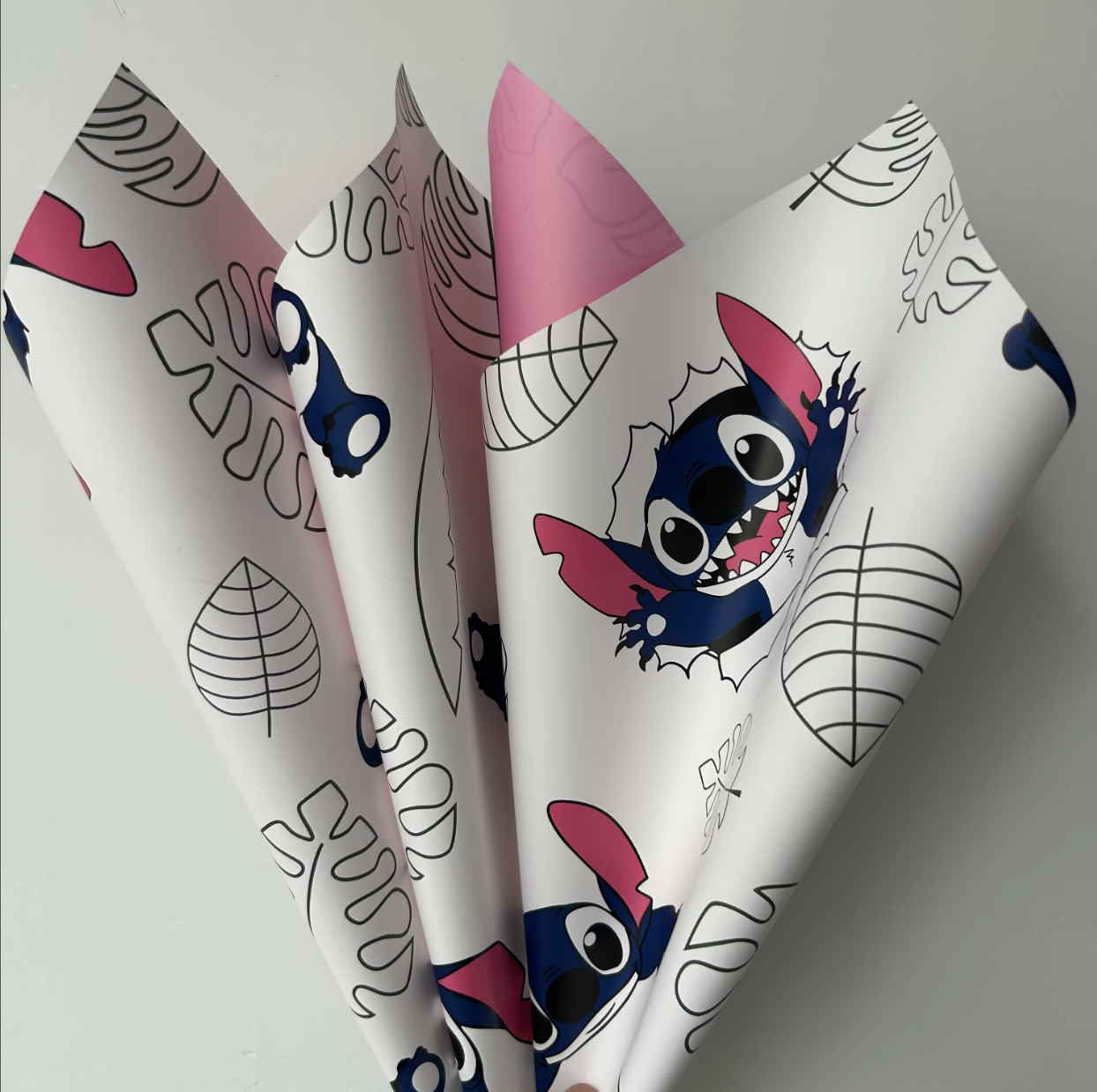 Papel Coreano Doble Cara Stitch - Diseño Cartoon 2 Colores (Reversible/Nostálgico) | Material para Flores Premium-ywys