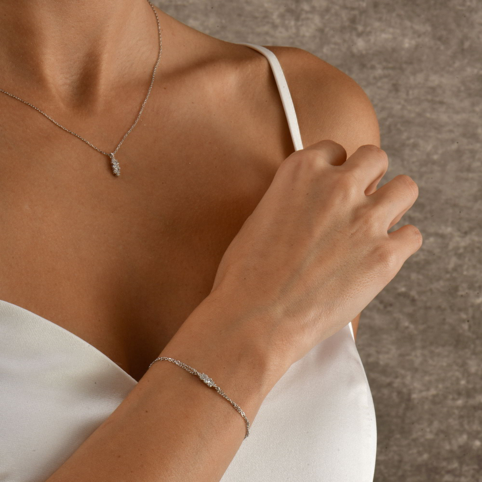 Minimalist Cubic Zirconia Diamond Bracelet