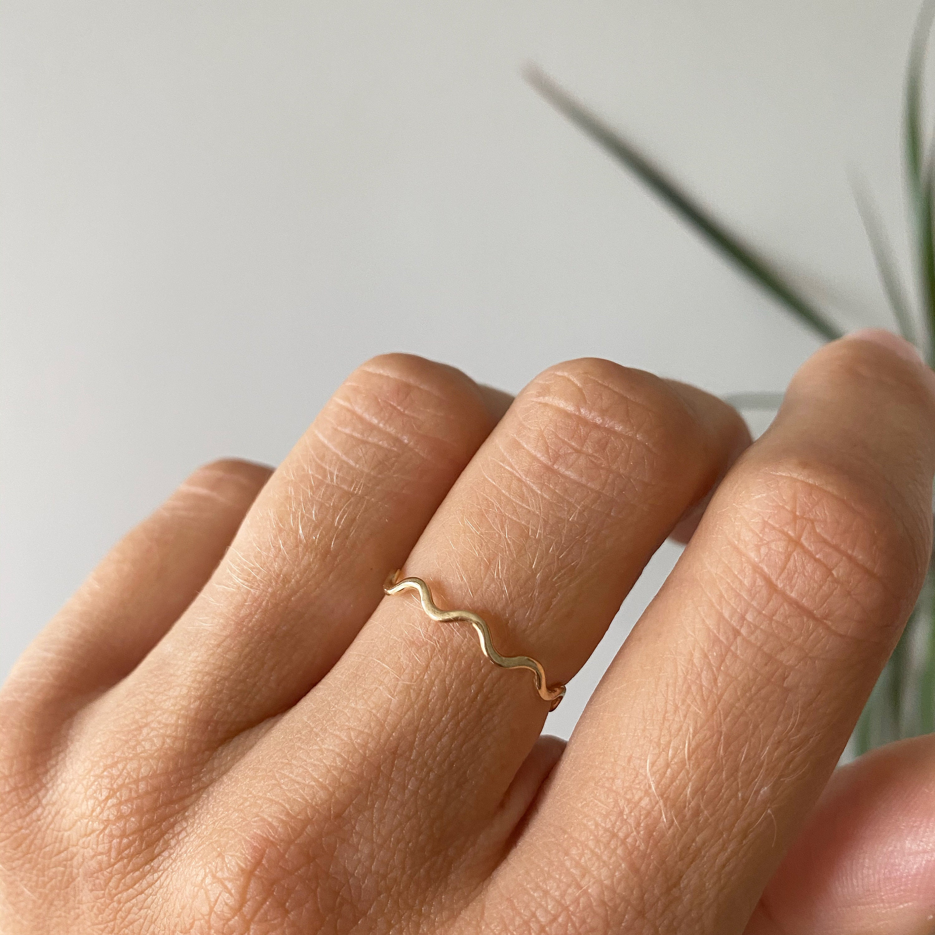 A Self-Reminder Storms Wave Ring