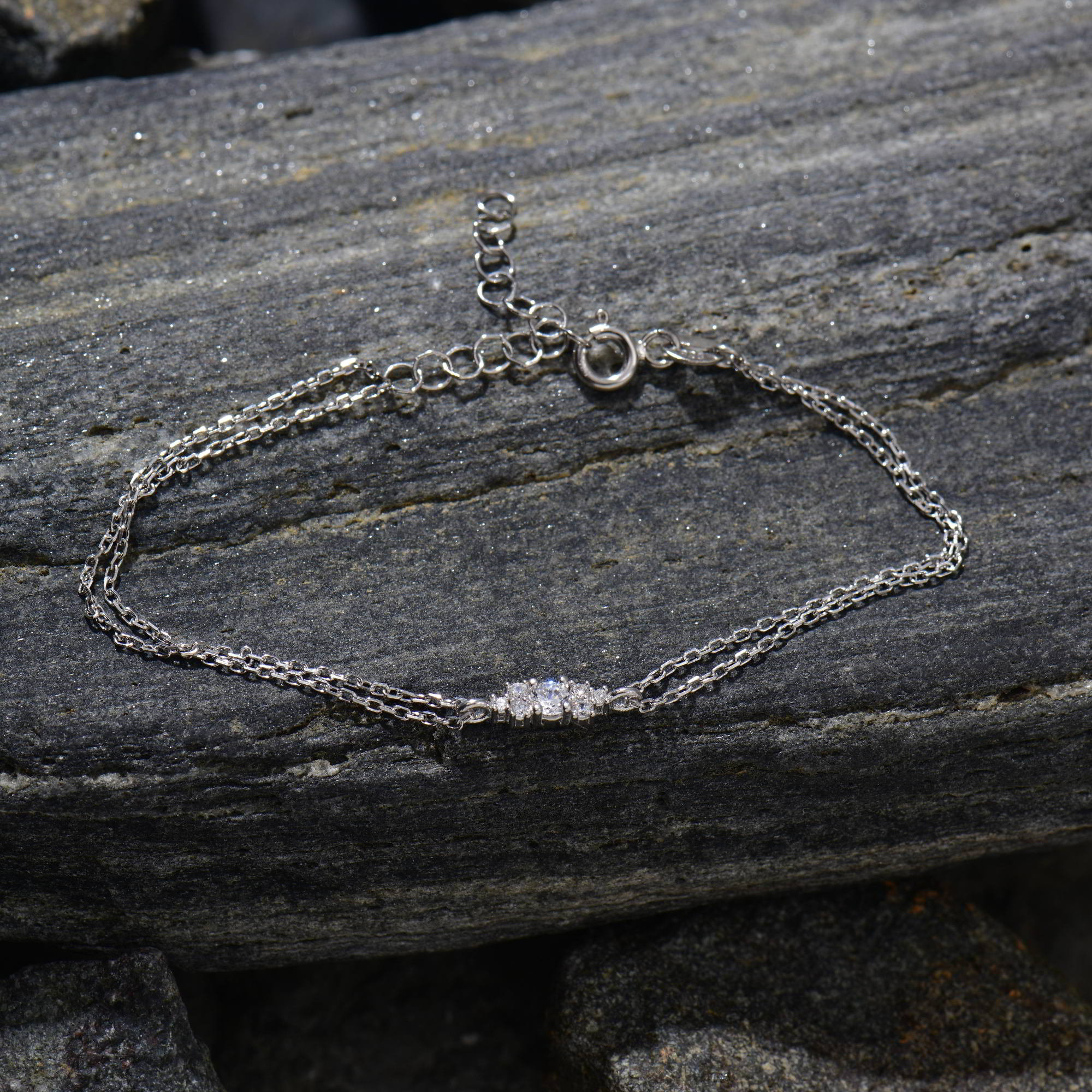 Minimalist Cubic Zirconia Diamond Bracelet