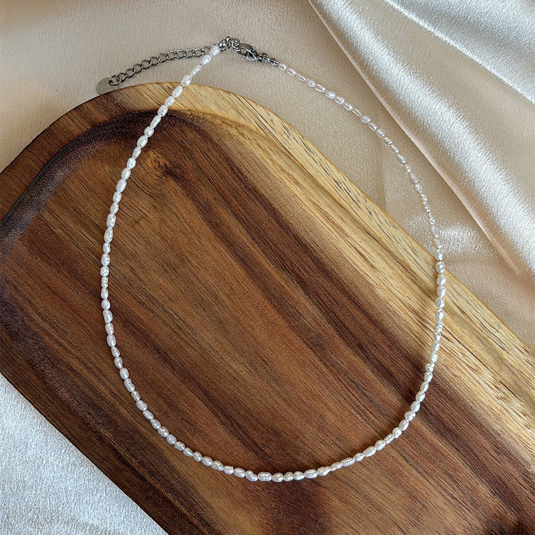 Tiny Pearl Bow Knot Necklace