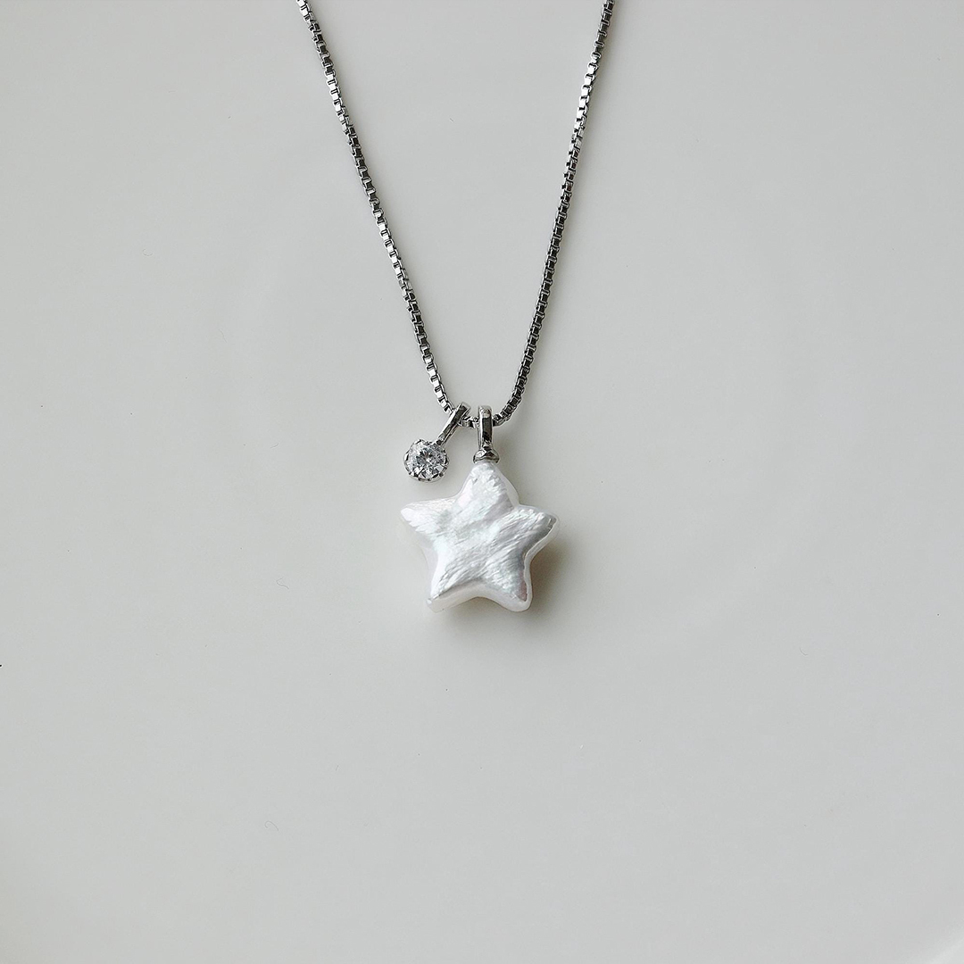 You’re Not Alone Baroque Pearl Star Necklace