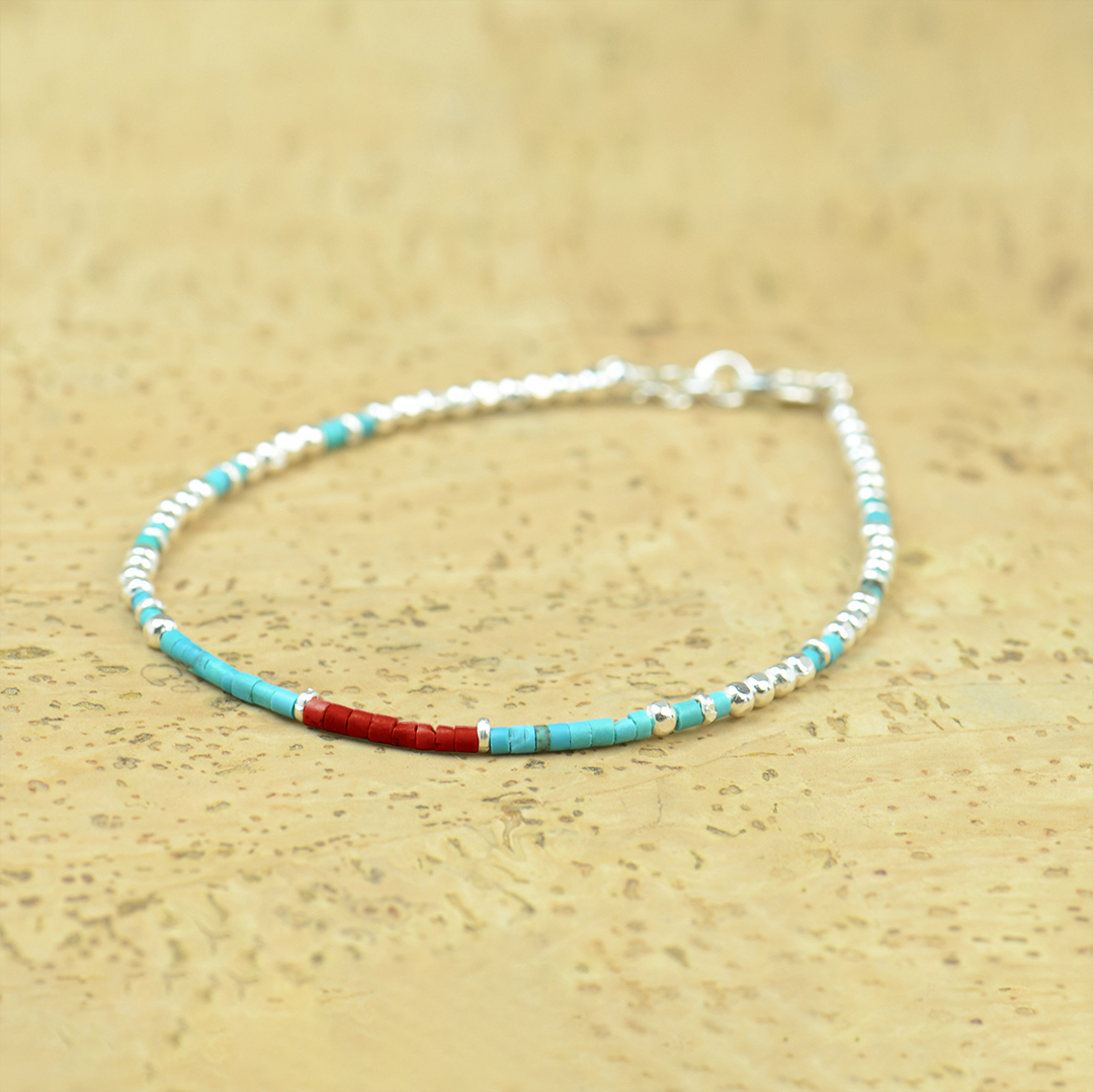 Diabetes Awareness Tiny turquoise And Bead Bracelet