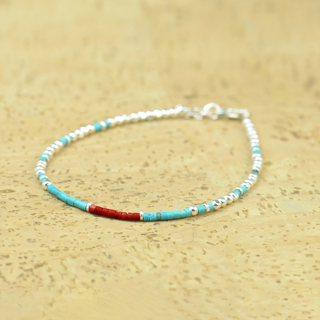 Diabetes Awareness Tiny turquoise And Bead Bracelet