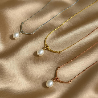 Angel’s Knot Pearl Forecer Necklace