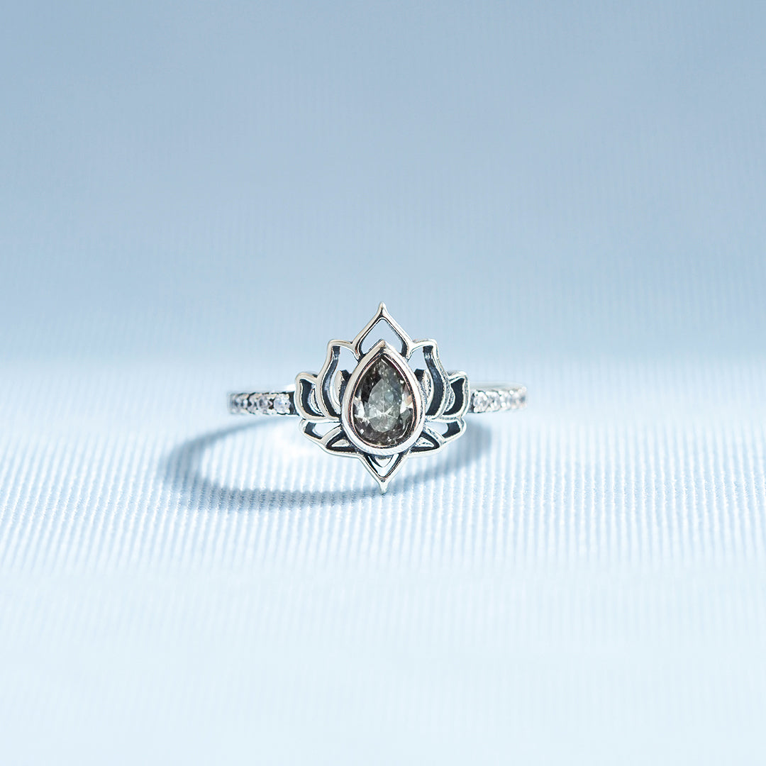 S925 Same Girl Same Name Lotus Ring