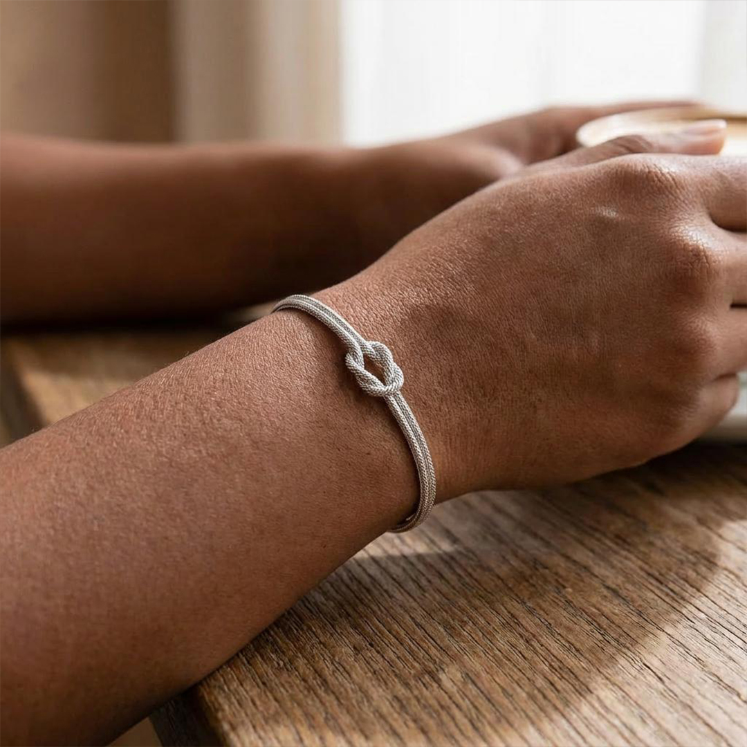 Mother-Daughter Bond Love Knot Bracelet