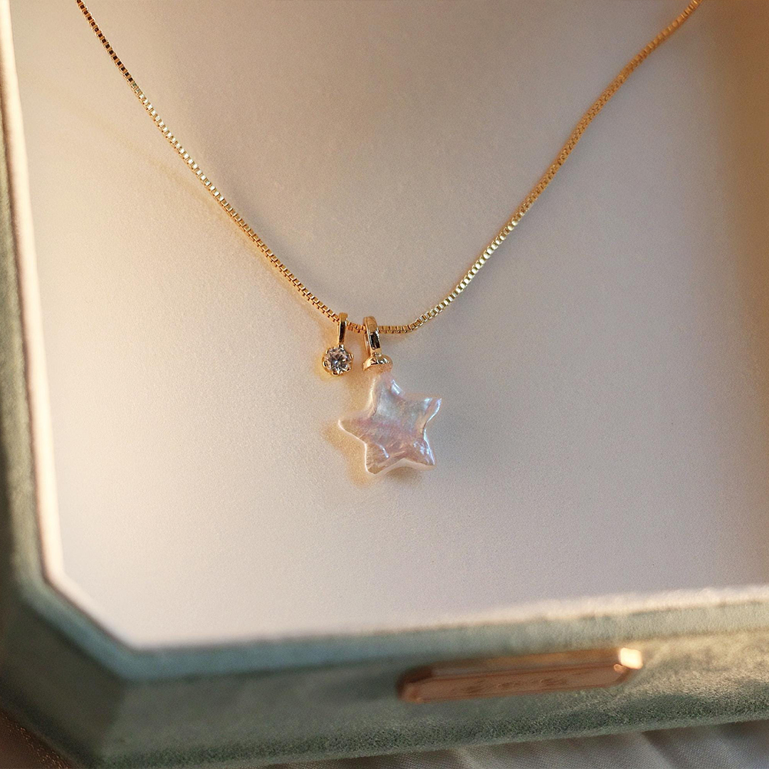 You’re Not Alone Baroque Pearl Star Necklace