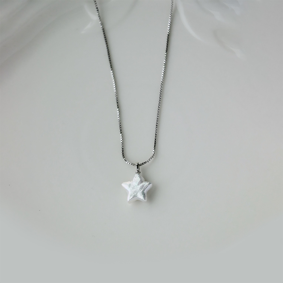 You’re Not Alone Baroque Pearl Star Necklace