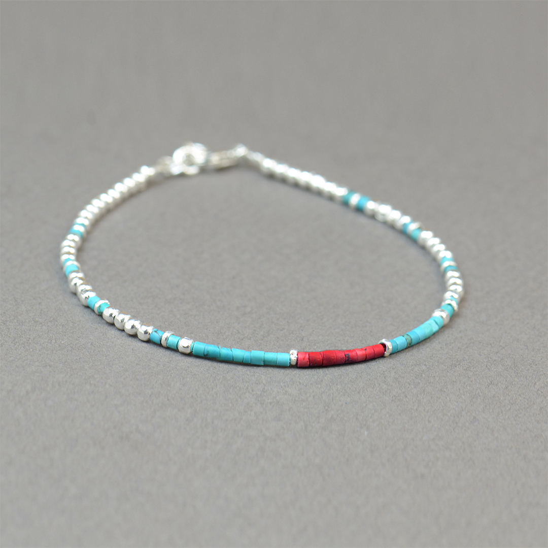 Diabetes Awareness Tiny turquoise And Bead Bracelet