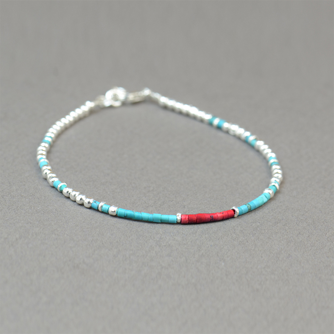 Diabetes Awareness Tiny turquoise And Bead Bracelet