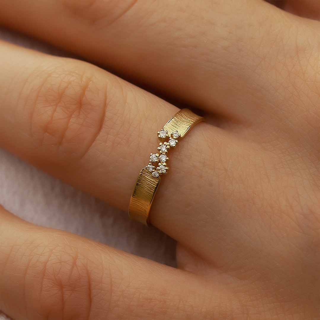 Unique Cluster Ring