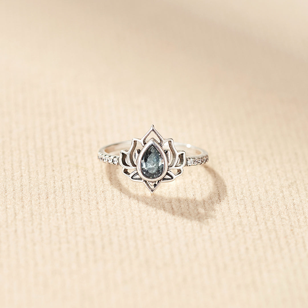 S925 Same Girl Same Name Lotus Ring