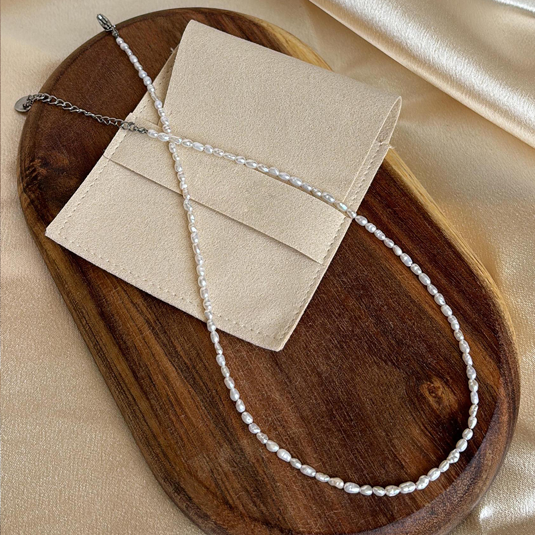 Tiny Pearl Bow Knot Necklace