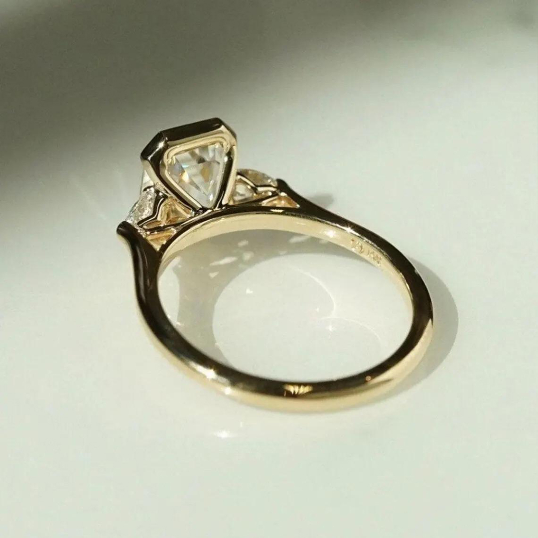 Promise to Myself Emerald Radiance Ring
