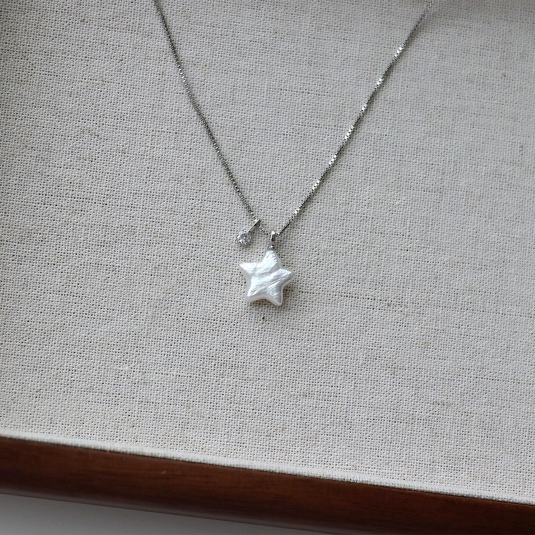 You’re Not Alone Baroque Pearl Star Necklace