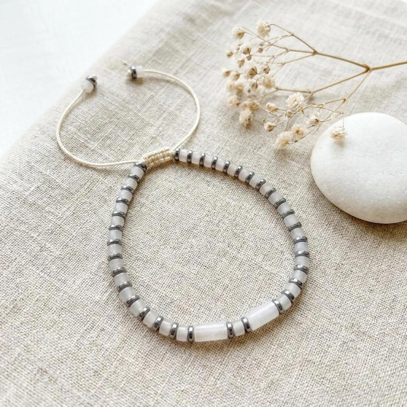 White Against Cancer Lung Cancer Awareness Bracelet