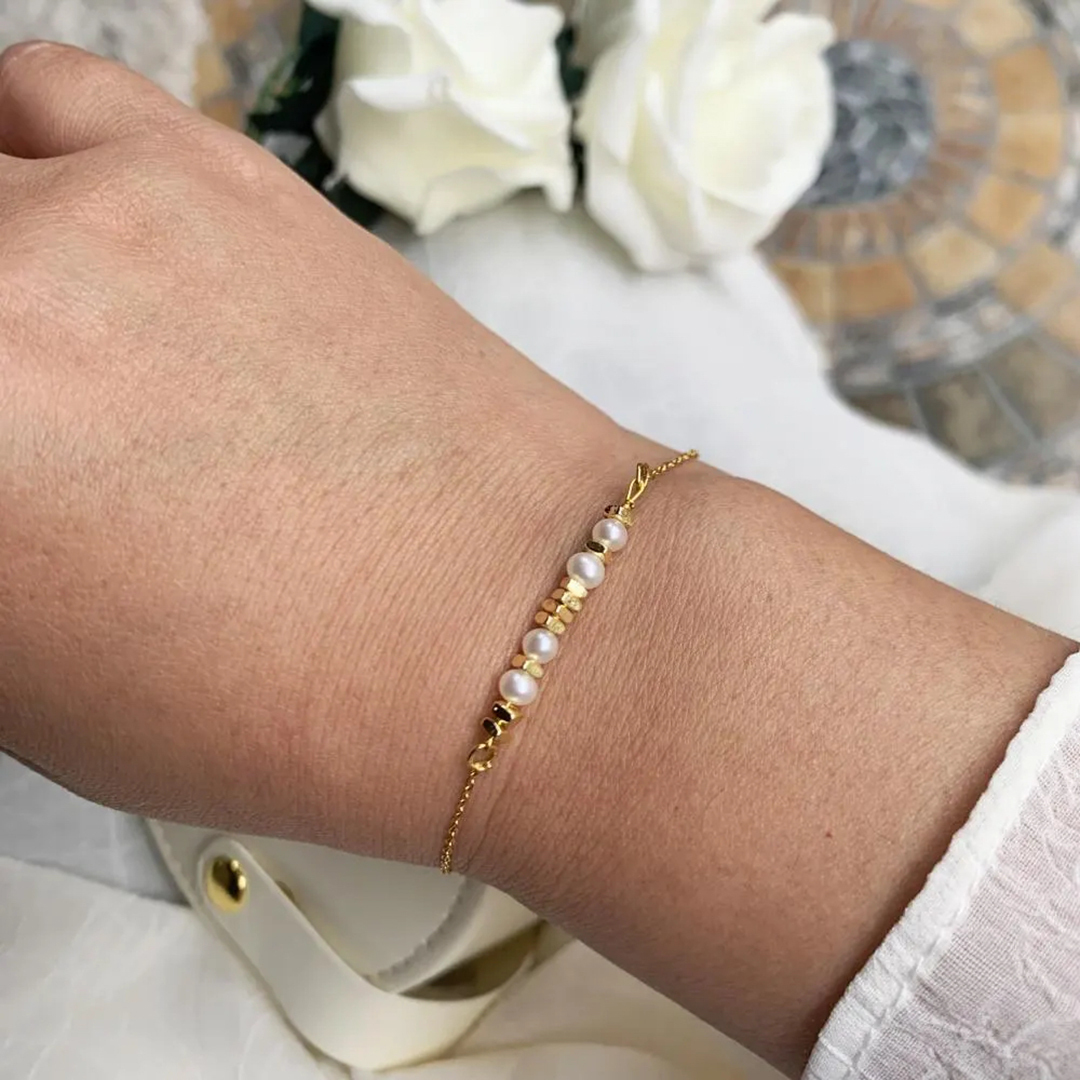 Breast Cancer Awareness Gold Heart Shaped Diamond Bracelet
