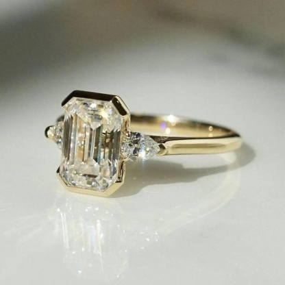 Promise to Myself Emerald Radiance Ring