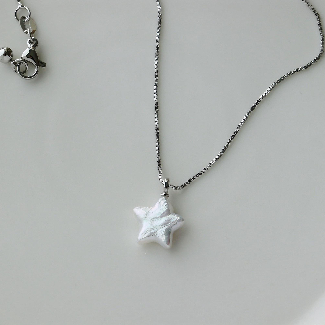You’re Not Alone Baroque Pearl Star Necklace