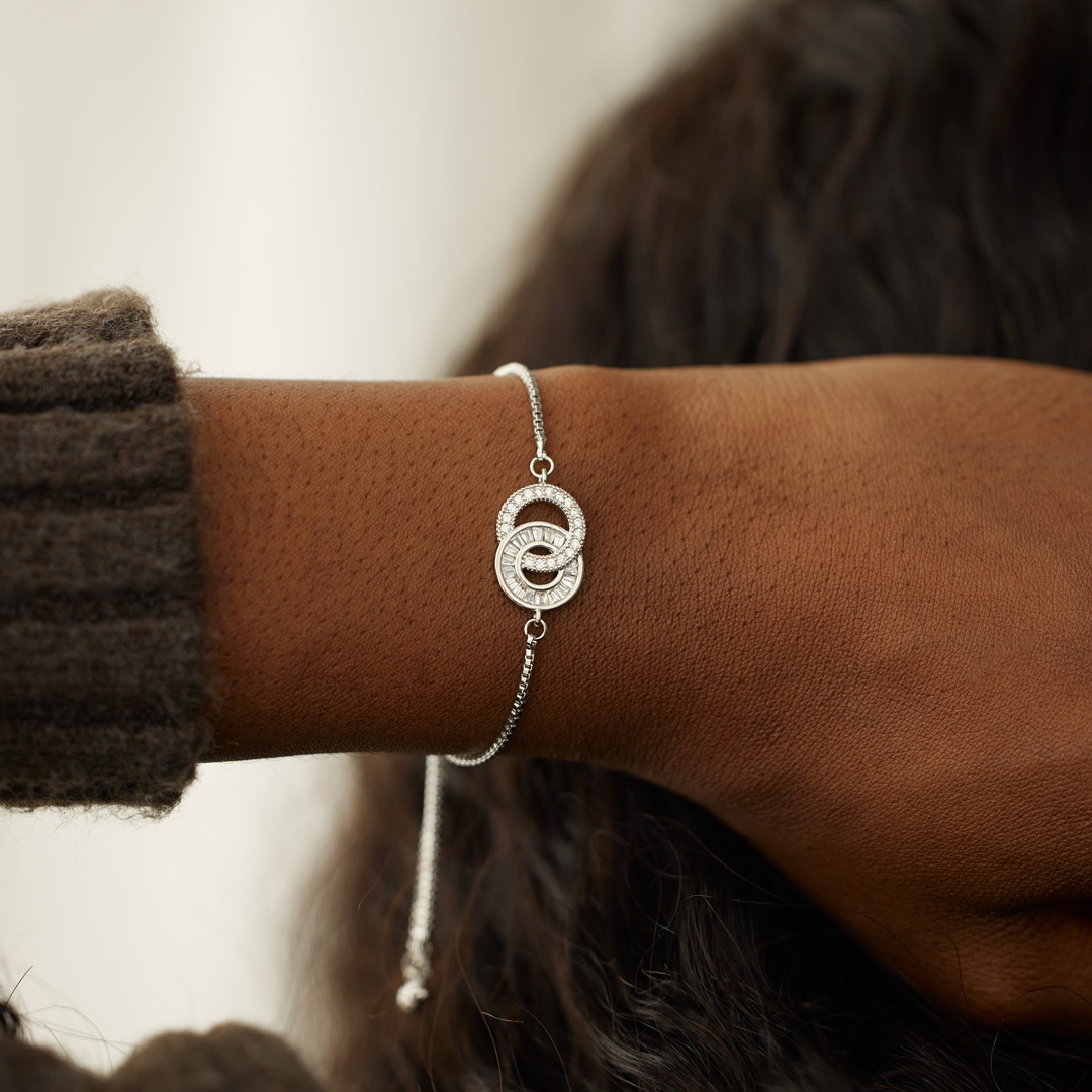 Our Bond Is Stronger Interlocking Circles Bracelet